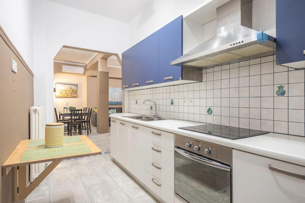 Pegasus Apartment Piraeus Buitenkant foto