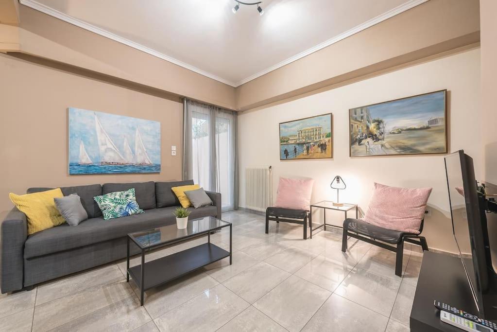 Pegasus Apartment Piraeus Buitenkant foto